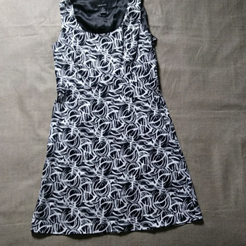 Black and White Business Dress Size 10